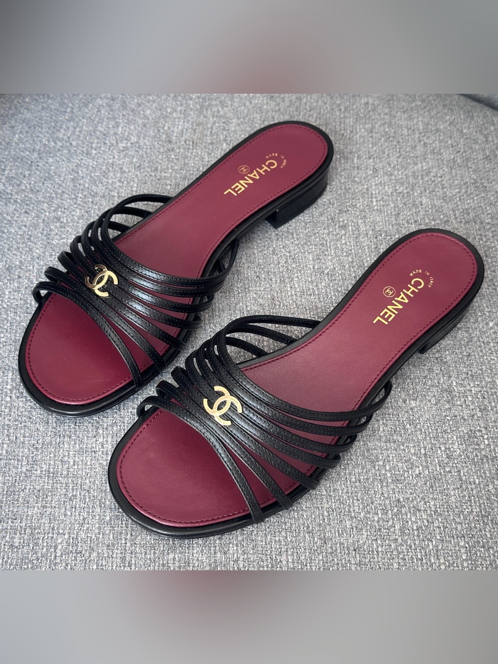 NEW CHANEL BLAZY Black strappy Leather GOLD CC FLIP FLOP Slides Flat Sandals 37C - Picture 6 of 15